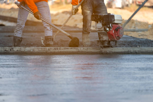 Best Local Concrete Companies  in Pine Hills, CA
